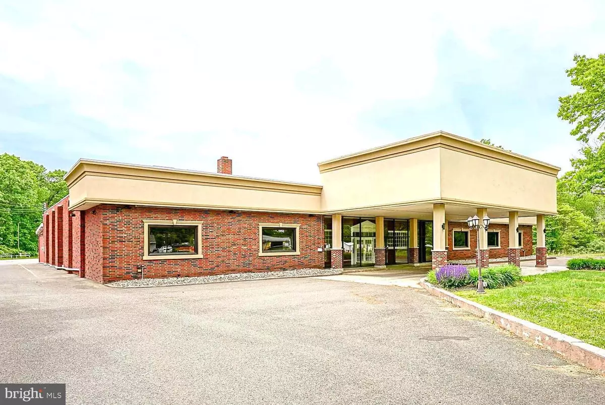 Williamstown, NJ 08094,1351 N BLACK HORSE PK