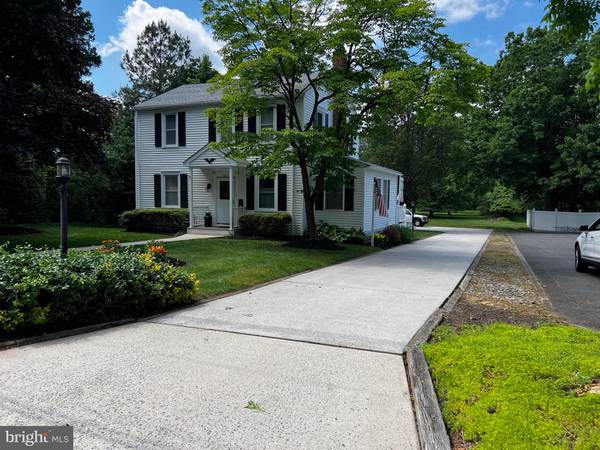 371 KINGS HWY, Mickleton, NJ 08056