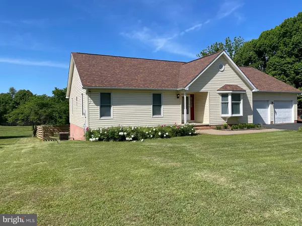 Charles Town, WV 25414,221 DEERFIELD DR