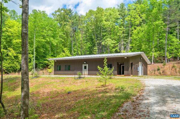 Nellysford, VA 22958,337 PULLETS PL