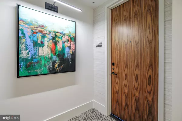 Falls Church, VA 22046,255 W. FALLS STATION BLVD #302