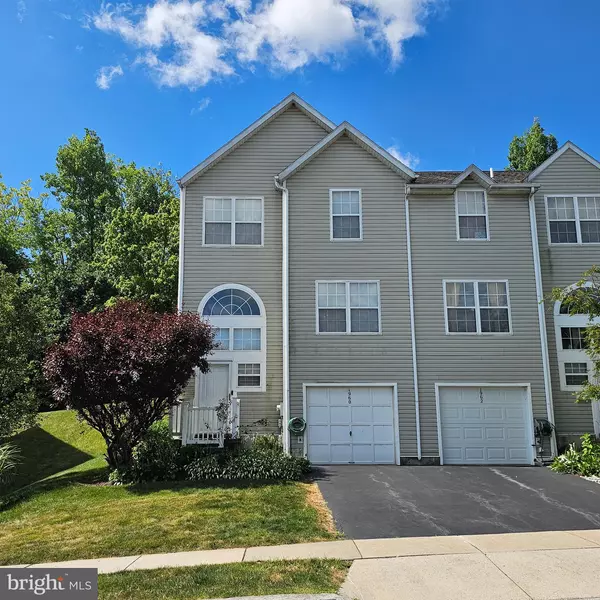 1960 DAYBREAK CIR, Harrisburg, PA 17110