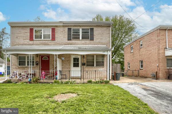 224 S 1ST ST, Lemoyne, PA 17043