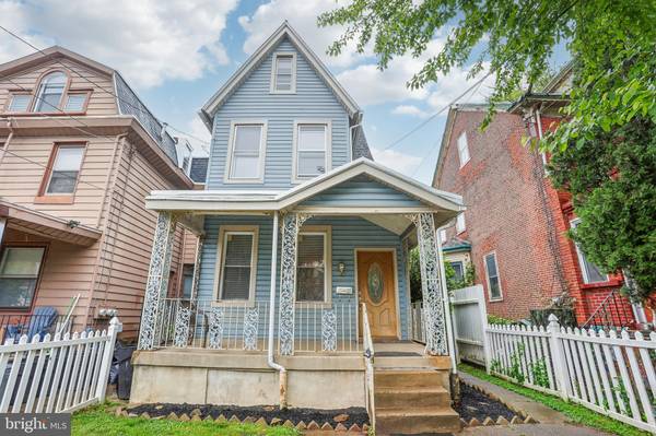 221 E TABOR RD, Philadelphia, PA 19120