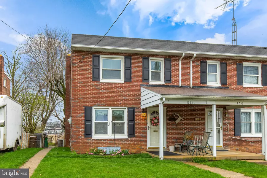 1253 HIGH ST, Lancaster, PA 17603