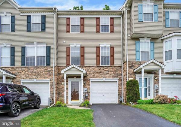 310 BRUAW DR, York, PA 17406