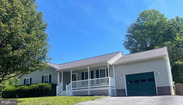 11813 HUNTING RIDGE DR, Fredericksburg, VA 22407