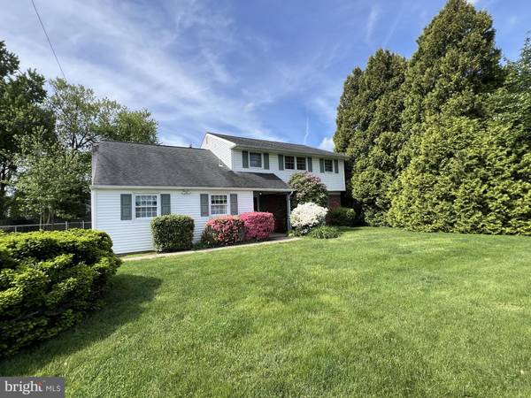 37 LATCHSTRING LN, Hatboro, PA 19040