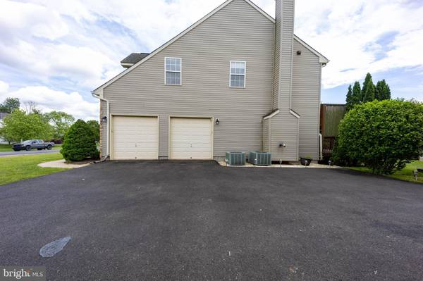 Martinsburg, WV 25403,50 JUICY GRAPE CT