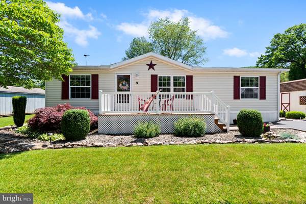 14 LARKEN LN, Mount Holly Springs, PA 17065