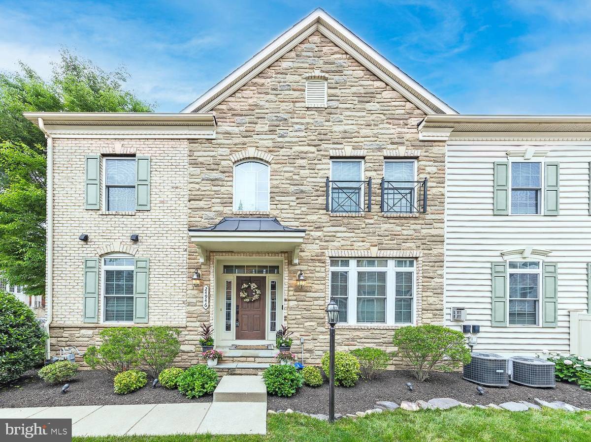 Chantilly, VA 20152,24946 BANNOCKBURN TER