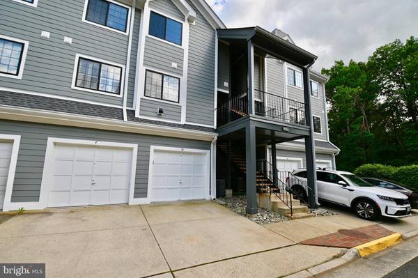 Alexandria, VA 22315,6009 MERSEY OAKS WAY #4D