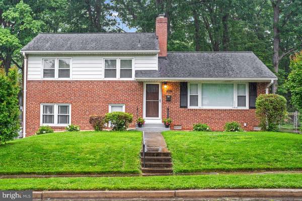 4201 SIDEBURN RD, Fairfax, VA 22030