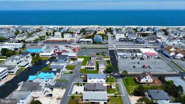 12 HIGH TIDE LN, Fenwick Island, DE 19944