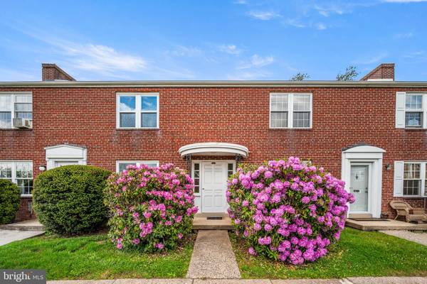 Pottstown, PA 19464,200 MAPLEWOOD DR #CONDO D2