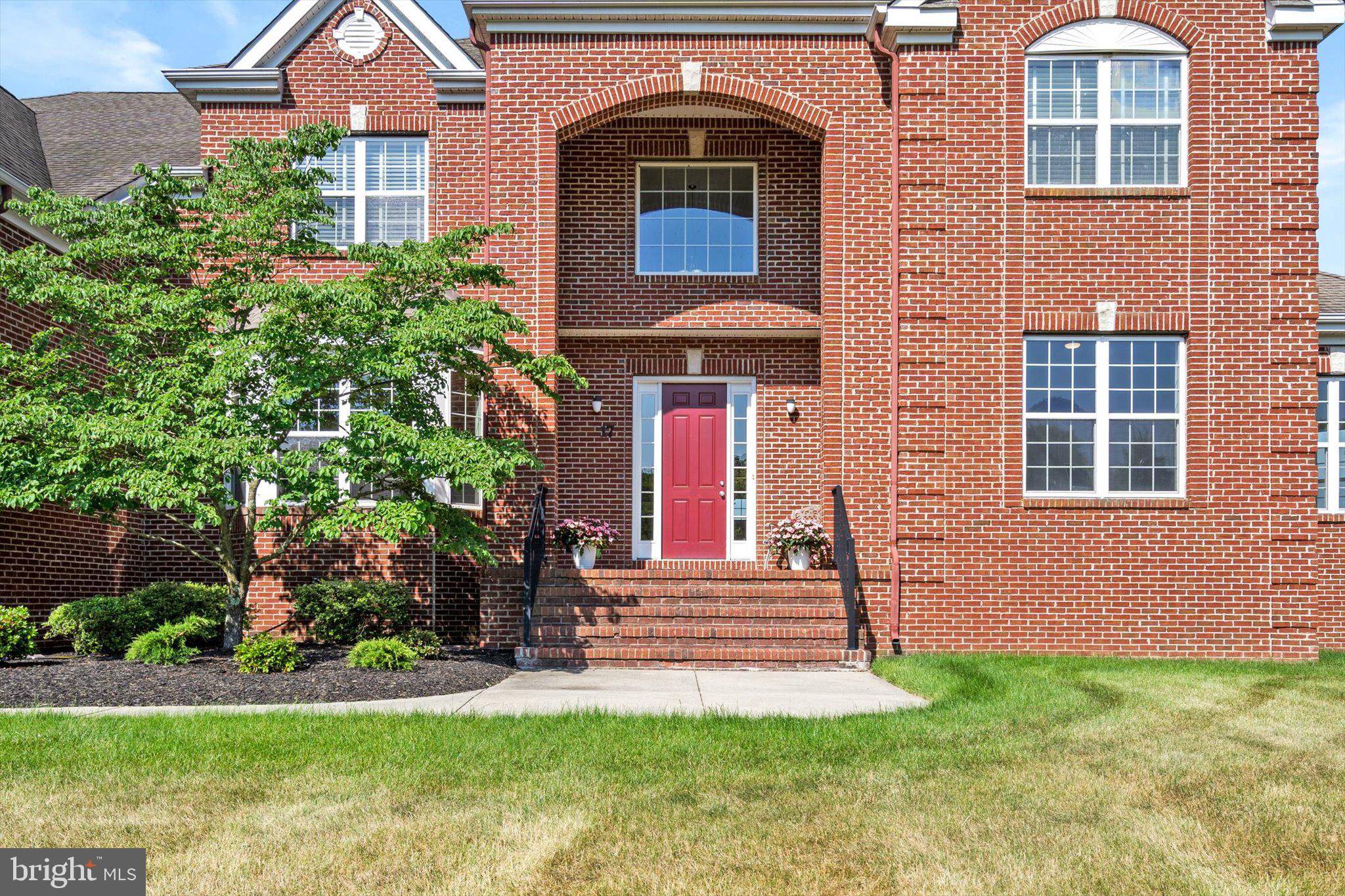 Columbus, NJ 08022,17 BELMONT CIR
