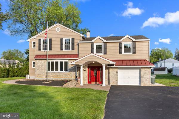 55 HILLTOP DR, Churchville, PA 18966