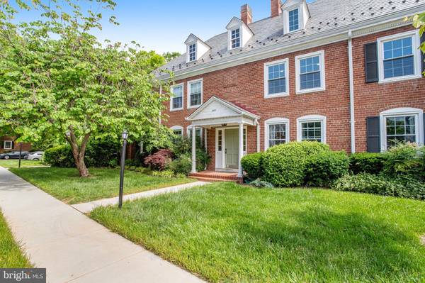 3537 S STAFFORD ST #B2, Arlington, VA 22206