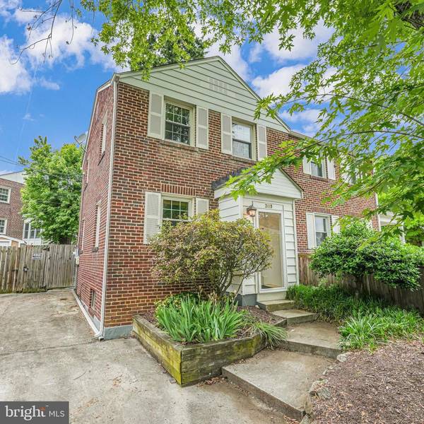 3619 3RD ST S, Arlington, VA 22204