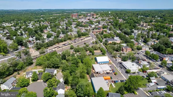 Doylestown, PA 18901,190 & 180 S CLINTON ST