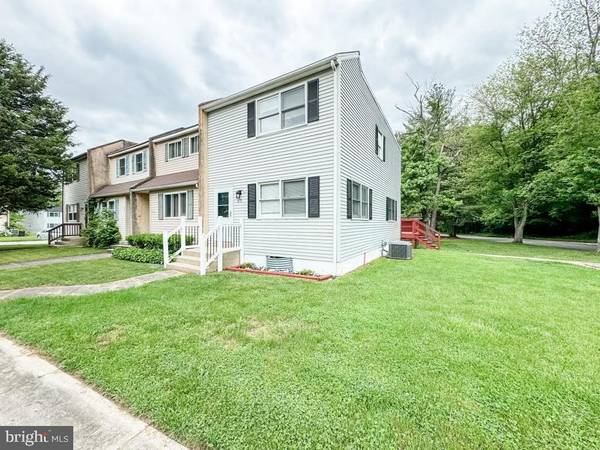 813 HASTINGS CT, Newark, DE 19702