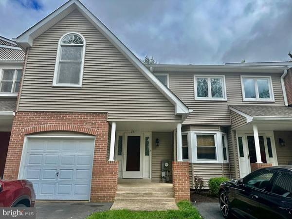 25 KINGS CROSS CIR, Doylestown, PA 18901