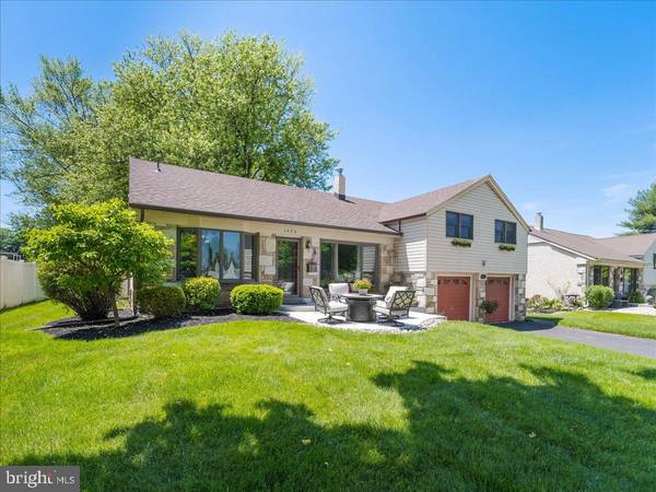 1426 BUTTONWOOD LN, Warminster, PA 18974