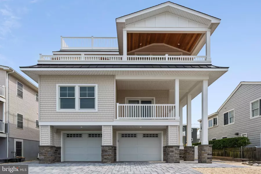 27 N 1ST ST, Surf City, NJ 08008