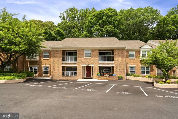 5802 COVE LANDING RD #101, Burke, VA 22015