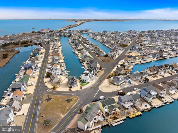 Manahawkin, NJ 08050,1042 JENNIFER LN