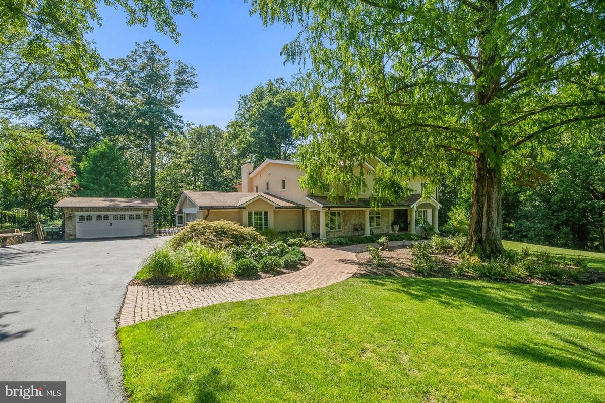 Vienna, VA 22182,9613 PEMBROKE PL