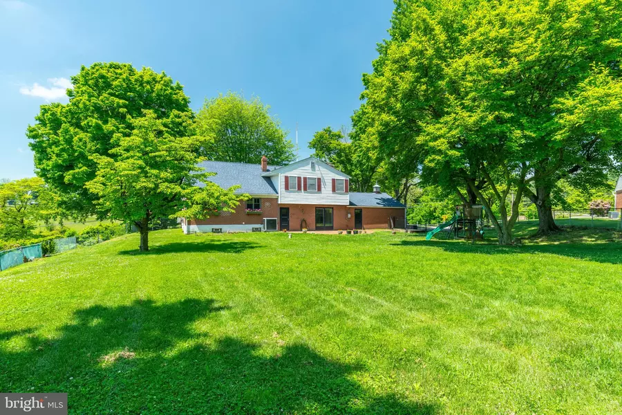 400 BISHOP HOLLOW RD, Newtown Square, PA 19073