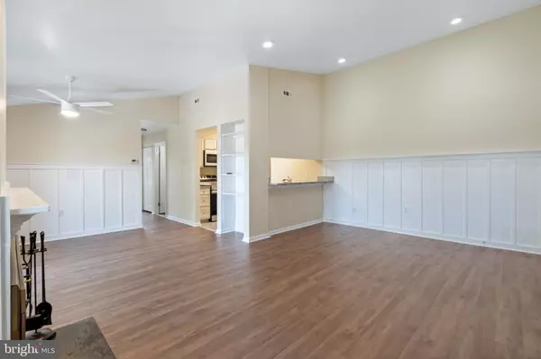 Glen Burnie, MD 21060,1115 CASTLE HARBOUR WAY #3A