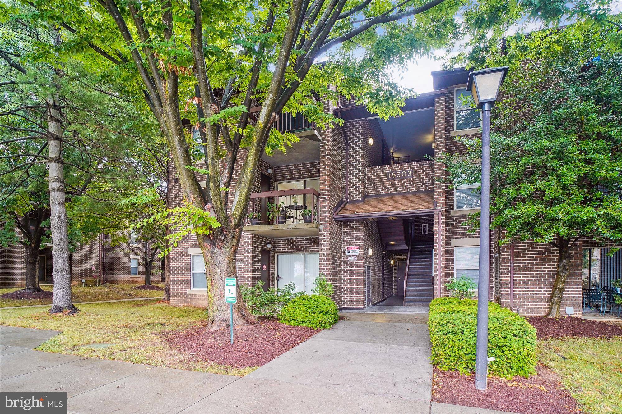 Gaithersburg, MD 20879,18503 SWEET AUTUMN DR #201