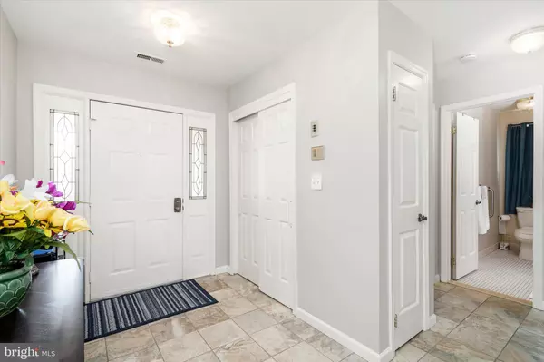 Columbus, NJ 08022,25 FERNWOOD CT