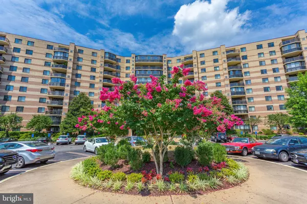 8370 GREENSBORO DR #508, Mclean, VA 22102