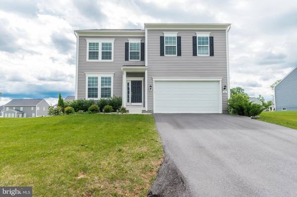 40 VOLTAIRE, Gerrardstown, WV 25420