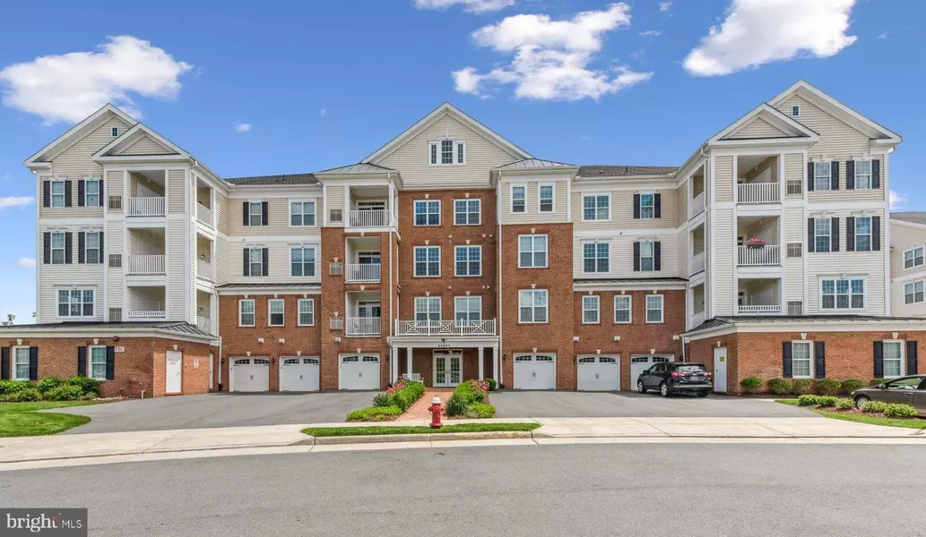 44605 YORK CREST TER #207, Ashburn, VA 20147