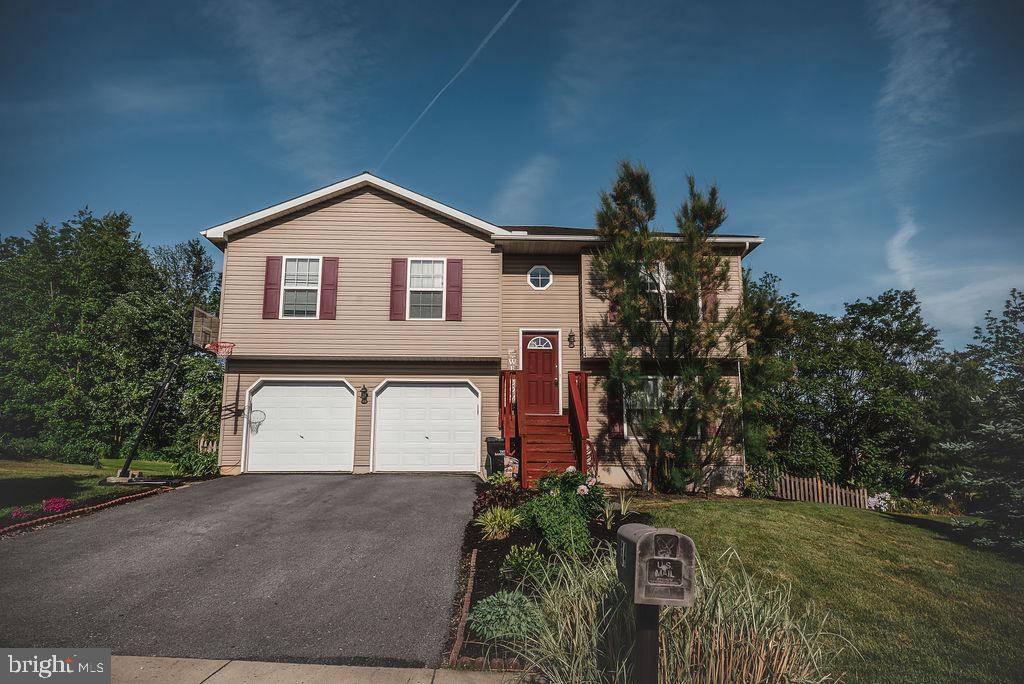 34 HORIZON DR, Fredericksburg, PA 17026