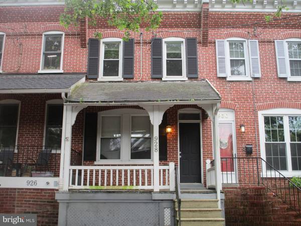 928 LOVERING AVE, Wilmington, DE 19806