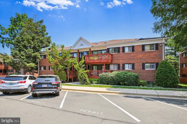 205 SKYHILL RD #3, Alexandria, VA 22314