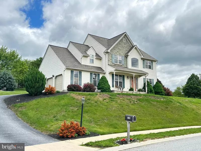 739 MONARCH DR, York, PA 17403