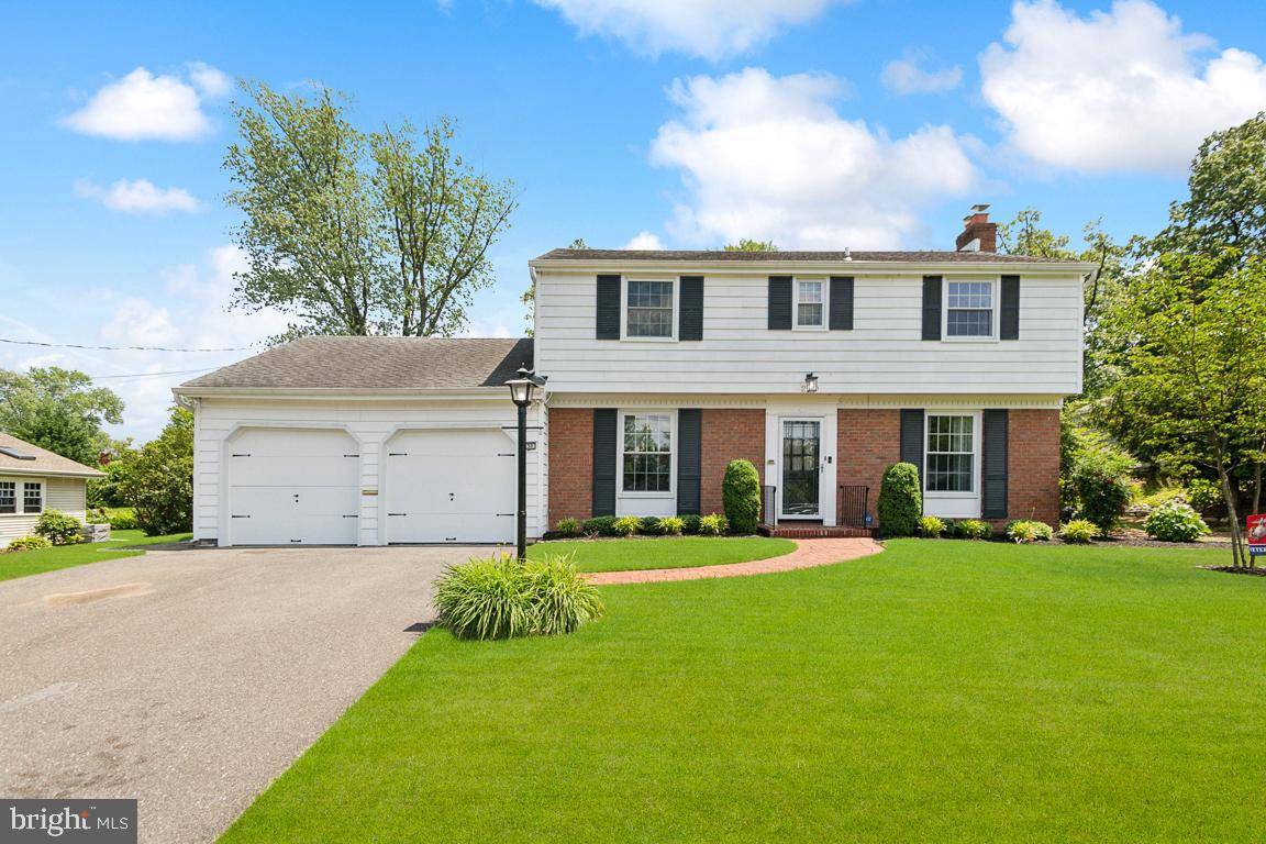 Cinnaminson, NJ 08077,250 WINDING LN