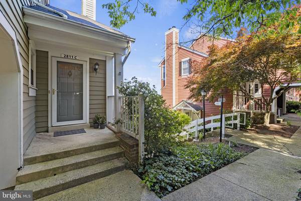 2811-C S WOODROW ST S #C, Arlington, VA 22206