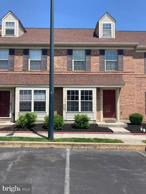 5 ACORN BLVD, Lancaster, PA 17602