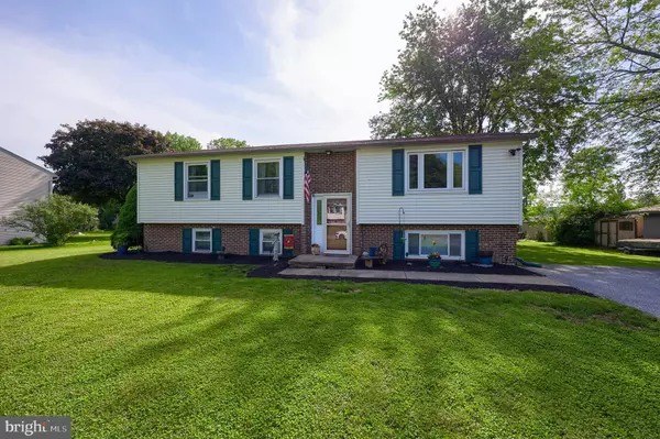 Landisville, PA 17538,390 HOLLY ANN DR