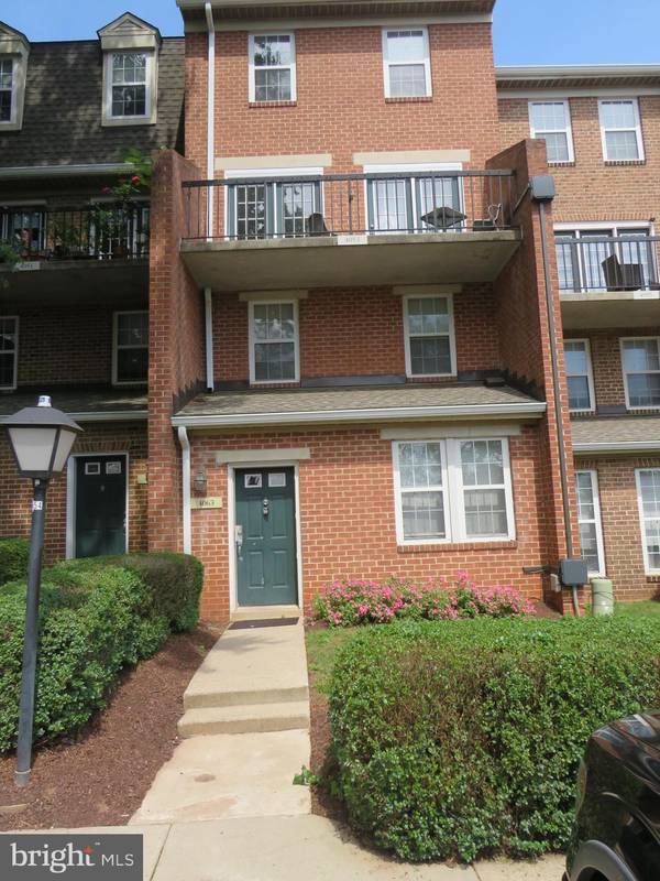 4063 CHESTERWOOD DR #4063, Silver Spring, MD 20906