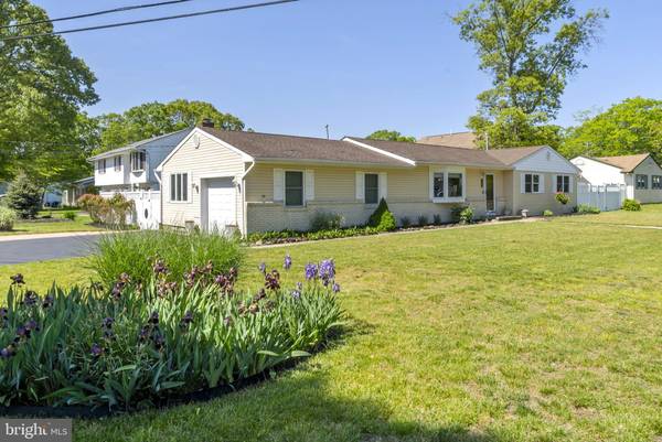 375 CONSTITUTION DR, Forked River, NJ 08731