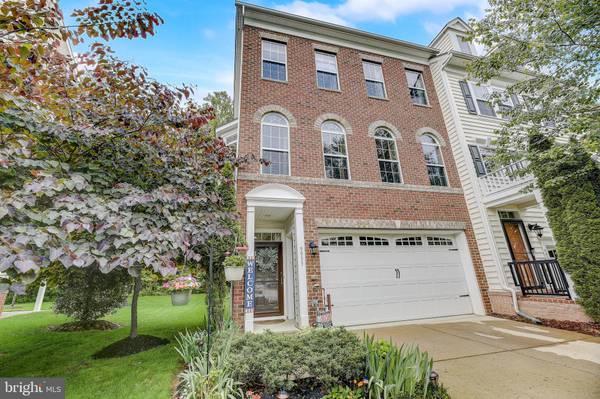 9933 VEILED DAWN, Laurel, MD 20723