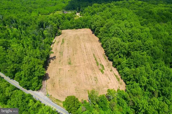 Lothian, MD 20711,5709 PLUMMER LN